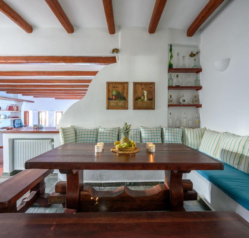 Aquaria Villa Karterados  Extérieur photo