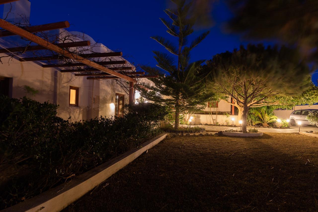 Aquaria Villa Karterados  Extérieur photo